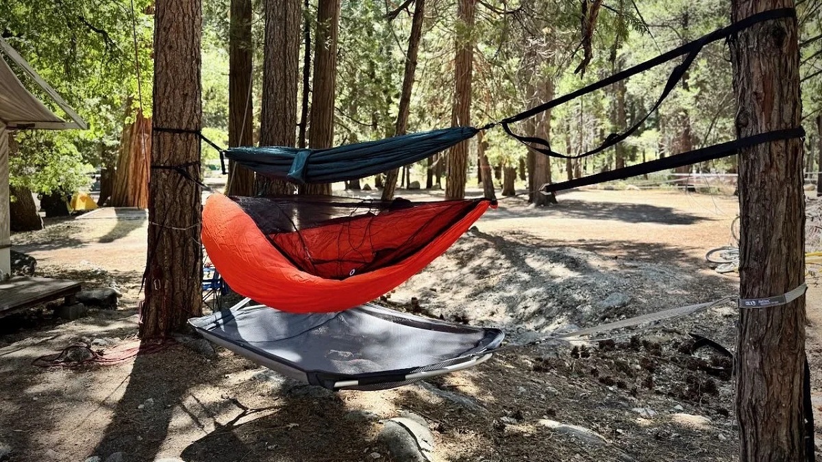 Outdoor hammock